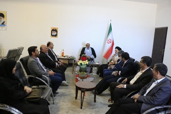 دیدار نوروزی مسئولین دانشگاه علوم پزشکی رفسنجان با امام جمعه در روز میلاد امام حسن مجتبی (ع) 